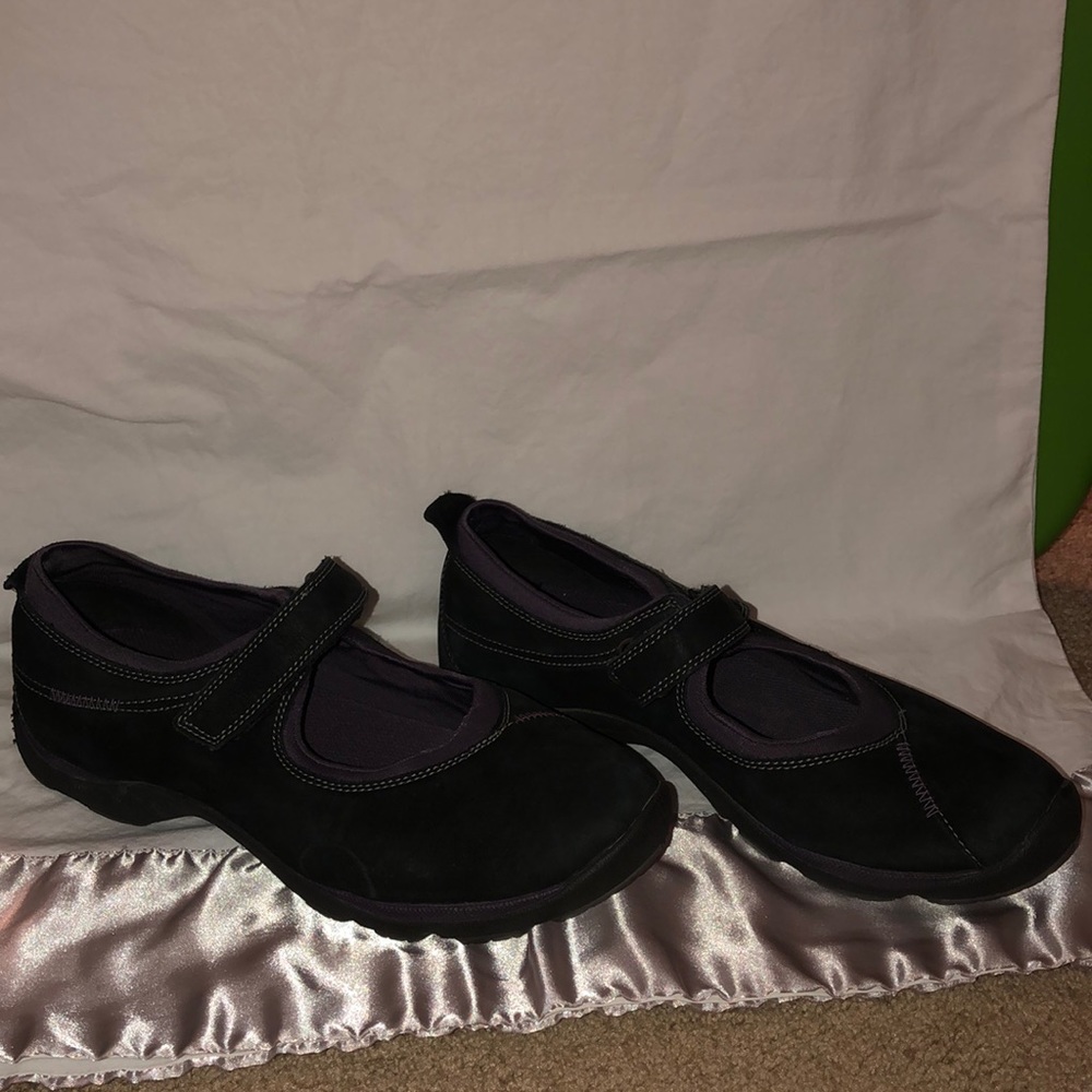 ECCO  Receptor Technology Mary Jane Shoes